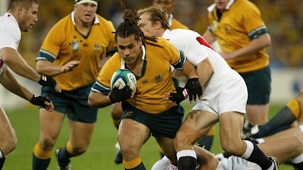 George Smith of the Wallabies drives forward during the 2003 Rugby World Cup final.