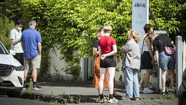 Queues of hopeful tenants at an open for inspection in Brunswick