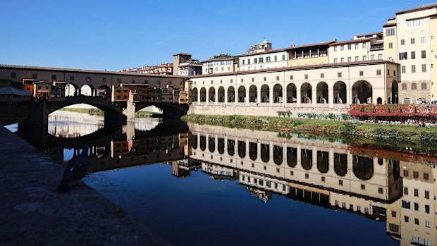 Vasari Corridor graffiti
