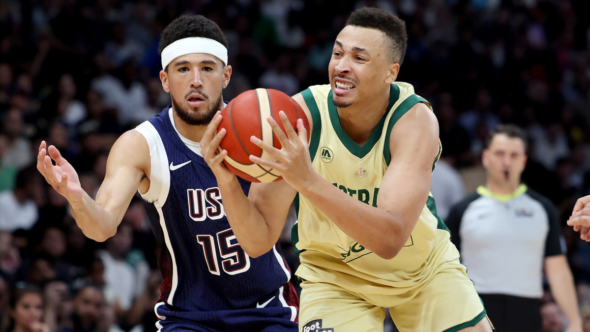 Huge gold medal call after Boomers star cleared