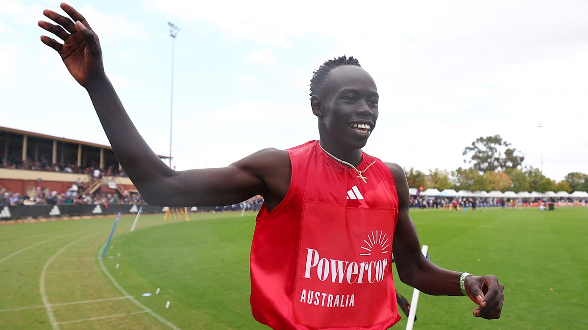Stawell Gift 2025: Gout Gout, Lachlan Kennedy bundled out in semis ...