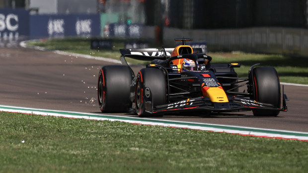 Max Verstappen of the Netherlands driving the (1) Oracle Red Bull Racing RB20 during qualifying ahead of the F1 Grand Prix of Emilia-Romagna at Autodromo Enzo e Dino Ferrari Circuit on May 18, 2024 in Imola, Italy.(Photo by Qian Jun/MB Media/Getty Images)