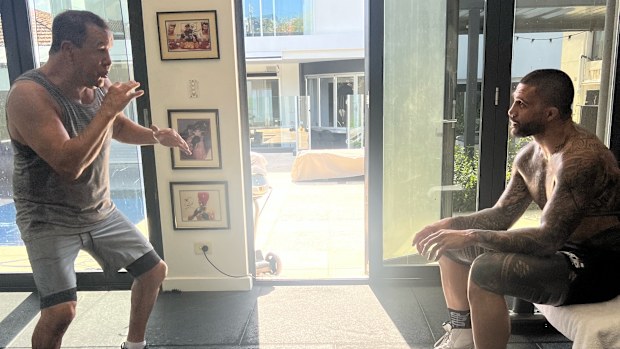 Jeff Fenech gives Tyson Pedro some pointers.