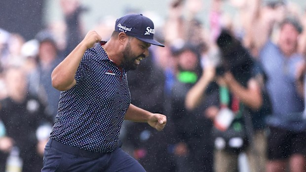 JJ Spaun of the United States celebrates winning on the 18th green during the final round of the 125th U.S. OPEN at Oakmont Country Club on June 15, 2025 in Oakmont, Pennsylvania. (Photo by Andrew Redington/Getty Images)