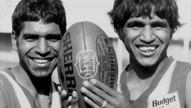 Jim and Phil Krakouer at the SCG ahead of a clash between the Swans and Kangaroos in June 1982. (Photo by John Patrick O'Gready/Fairfax Media).