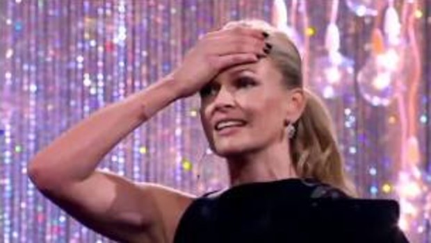 Sarah Murdoch, Australia's Next Top Model, 2010, Season 6, Kelsey Martinovich, Amanda Ware 