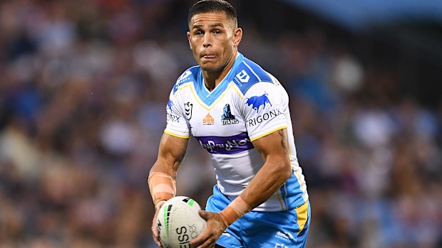 Will Smith of the Titans handles the ball during the club's round nine NRL match against the Roosters.