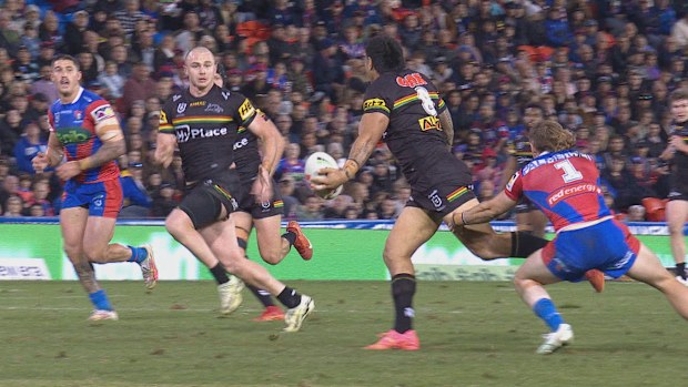 Moses Leota made a break and got a lovely pass away to Dylan Edwards who scored for the Panthers.