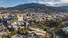 Lindy hosts guests in Hobart, Tasmania.