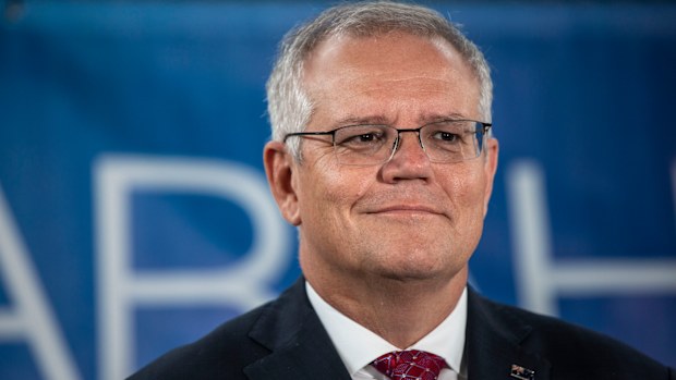 Prime Minister Scott Morrison vists the South Windsor RSL, to meet the party faithfuls and support Sarah  Richards the Liberal candidate for Macquarie, Windsor, Sydney, 20 December 2021. Photo Jessica Hromas
