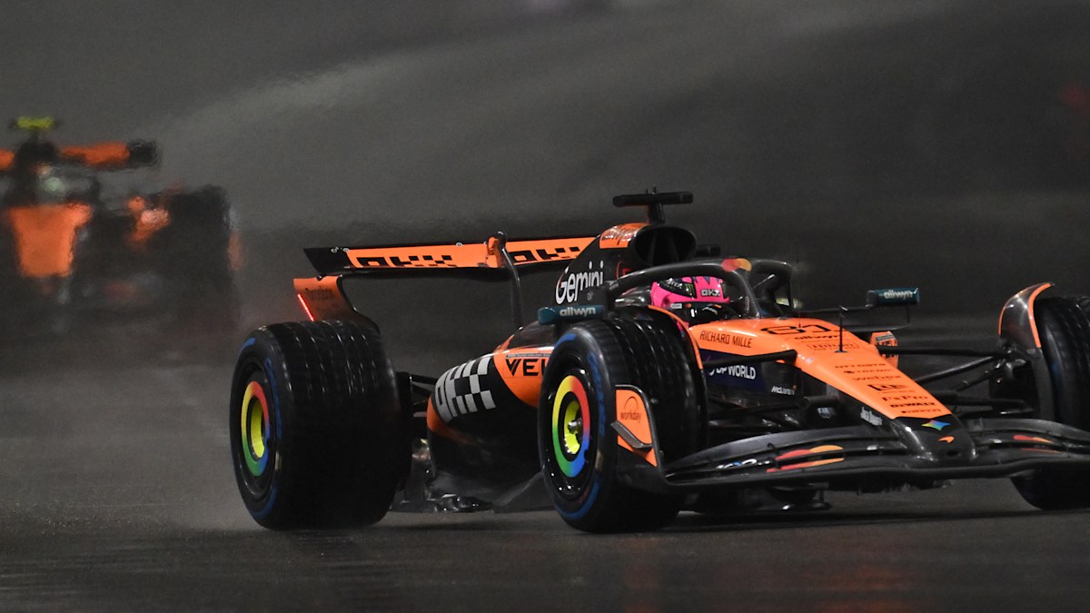 Both McLarens disqualified from Vegas GP after failing check