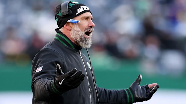 Interim head coach Jeff Ulbrich of the New York Jets reacts during a game against the Los Angeles Rams at MetLife Stadium on December 22, 2024 in East Rutherford, New Jersey. (Photo by Emilee Chinn/Getty Images)