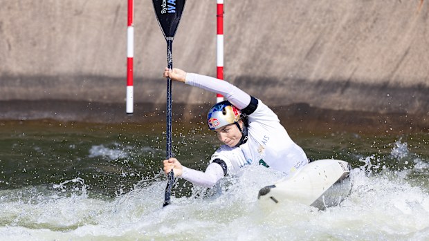 Jessica Fox contest the K1 event at the Australian Open.