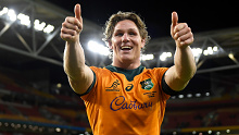 Michael Hooper of the Wallabies thanks the crowd.
