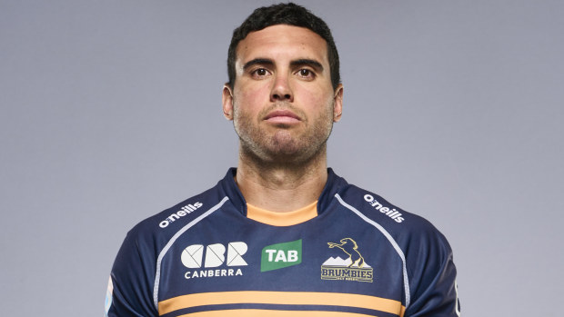 Jack Debreczeni poses during the ACT Brumbies 2023 Super Rugby headshots session.