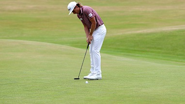 Answer: Smith wins maiden major