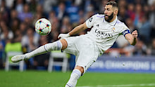 Karim Benzema of Real Madrid CF controls the ball during the UEFA Champions League group F match between Real Madrid and Celtic FC at Estadio Santiago Bernabeu on November 2, 2022 in Madrid, Spain. (Photo by Berengui/DeFodi Images via Getty Images)