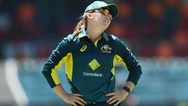Georgia Wareham of Australia reacts after an attempted catch during game two of the Women's T20 International series between Australia and South Africa at Manuka Oval on January 28, 2024 in Canberra, Australia. (Photo by Mark Metcalfe/Getty Images)