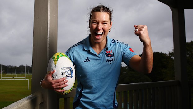 As tentativas anuais da Sportsbates para 2025 o jogador de Sharks NRLW Star Emma Veran em Moore Park Sidney antes de promover julho. 