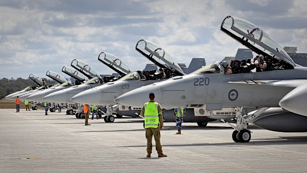 Allied airstrikes have not led to a weakening of ISIL in the Middle East, Syria has said.