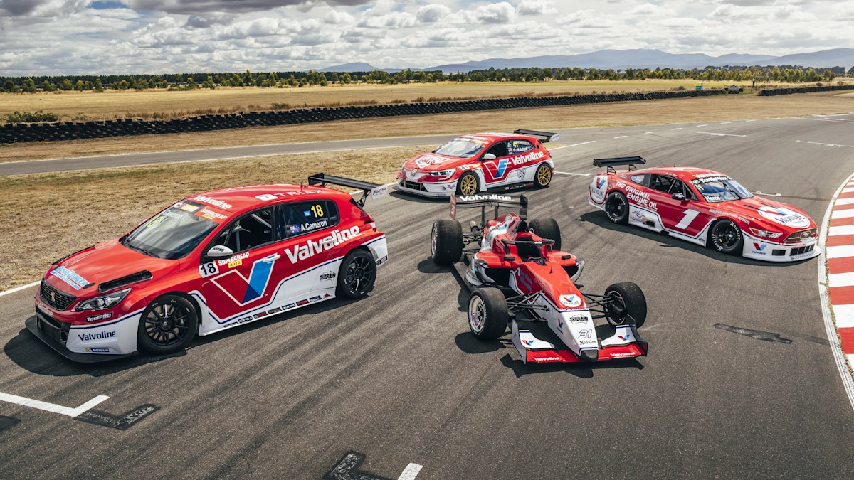 SpeedSeries news | Motorsport identity Garry Rogers takes control of ...