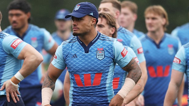 Spencer Leniu training with NSW.