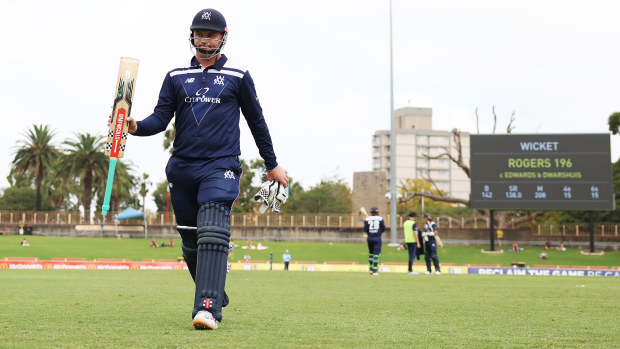Tom Rogers of Victoria acknowledges the crowd after being dismissed on 196 during the Marsh One Day Cup match between New South Wales and Victoria at North Sydney Oval, on February 14, 2024, in Sydney, Australia. (Photo by Mark Metcalfe/Getty Images)