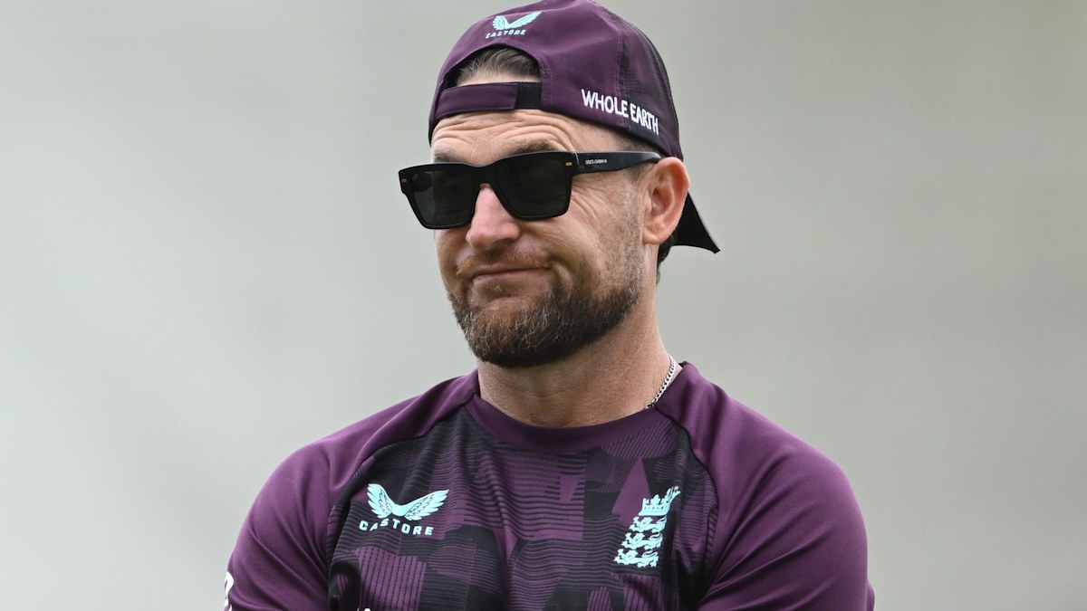 Ian Healy geeft toe dat de toekomst van Brendon McCullum als coach van Engeland in gevaar is na de eerste test