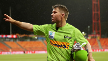 David Warner will be back in Sydney Thunder colours on Friday night.
