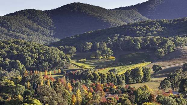 Porepunkah in rural Victoria in autumn