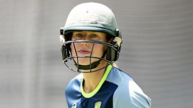Ellyse Perry - 4