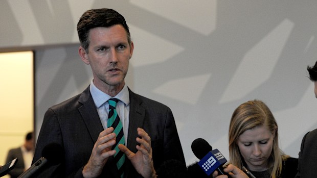 Queensland's opposition has called on Energy Minister Mark Bailey to resign. (AAP)
