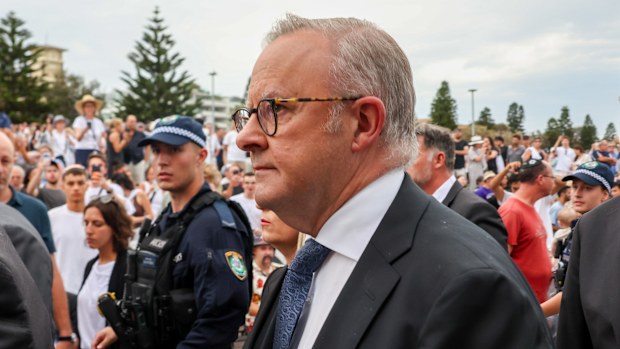 Prime Minister Anthony Albanese. The Jewish community of NSW holds a vigil for victims and survivors of the Bondi Massacre, one week on, Bondi Beach. Photograph by Edwina Pickles. Dec 21, 2025
