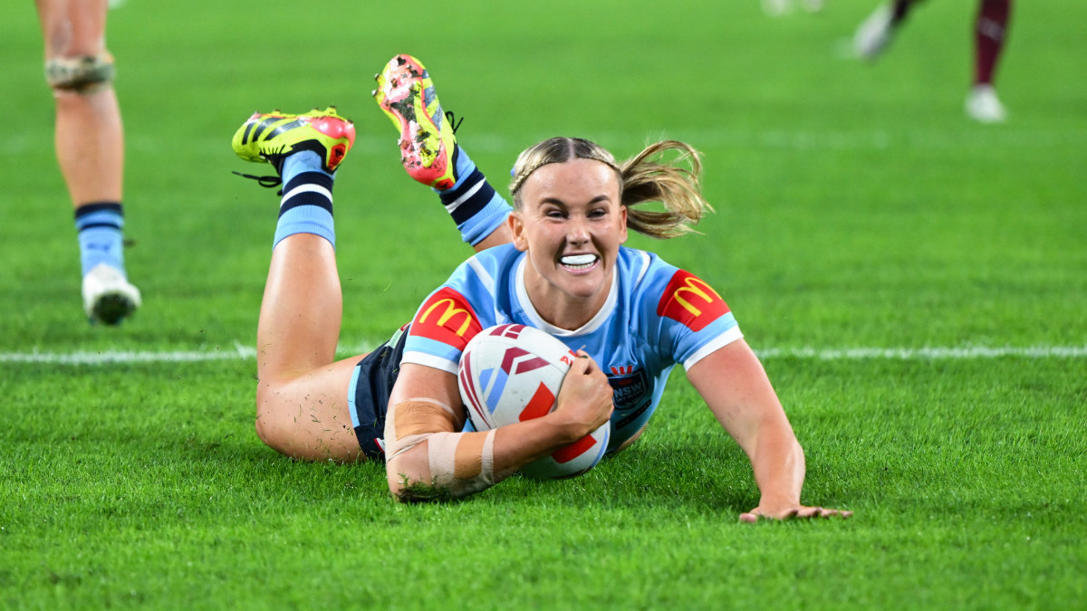 Women's State of Origin 2024: Jaime Chapman runs the field to score