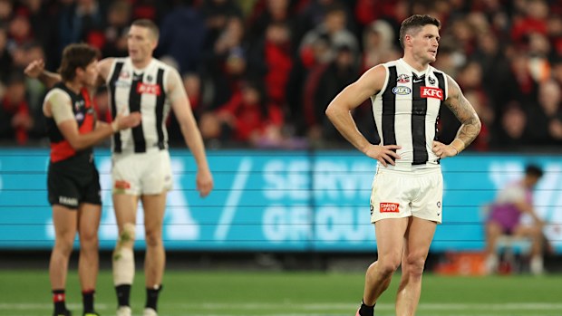 A draw between Bombers and Pies.