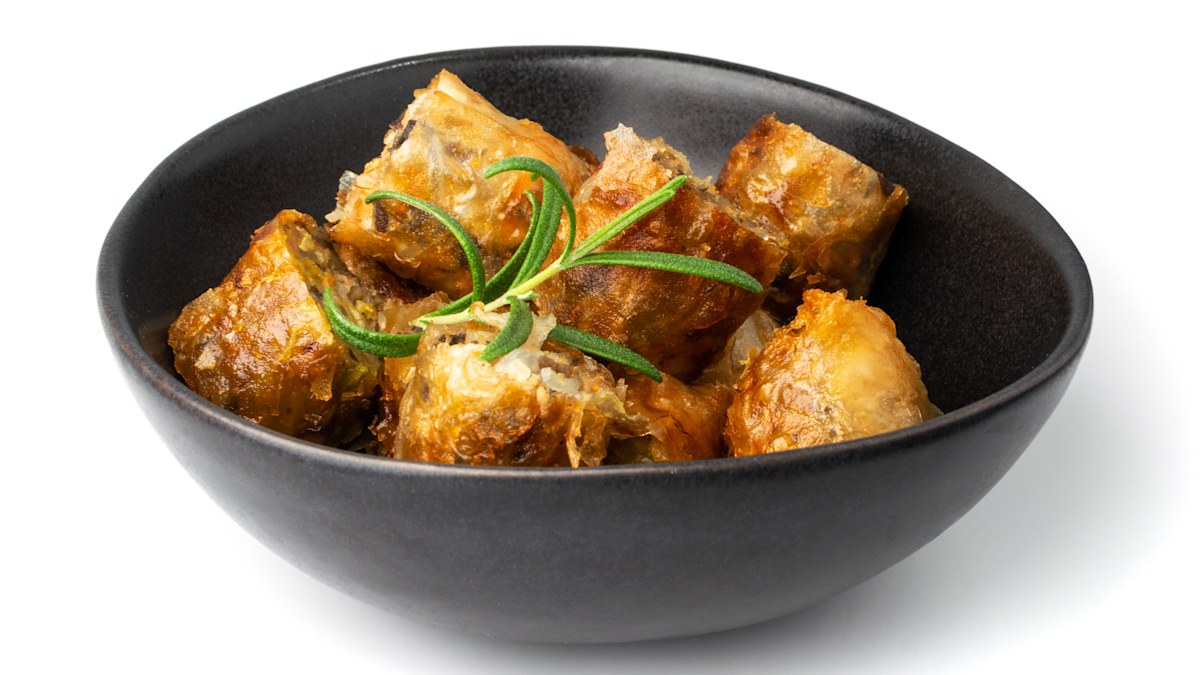 Dim sim shortage hitting retailers and supermarkets across Australia ...