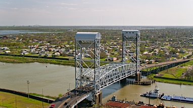 Seeber Bridge: One dead