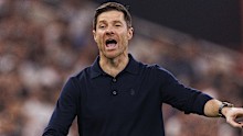JEDDAH, SAUDI ARABIA - JANUARY 8: Real Madrid Head Coach Xabi Alonso gestures during the Spanish Super Cup Semi-Final match between Real Madrid and Atletico de Madrid at King Abdullah Sports City Hall Stadium on January 8, 2026 in Jeddah, Saudi Arabia. (Photo by Maciej Rogowski/Eurasia Sport Images/Getty Images)