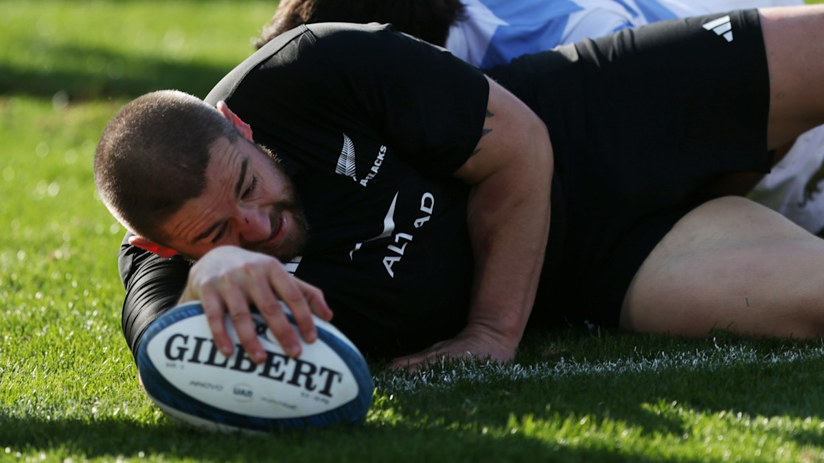 Rugby news | All Blacks shake off doubts and alert rivals with 41-12 ...