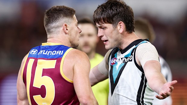 Dayne Zorko and Zak Butters go head to head.