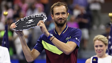 Medvedev gracious in defeat