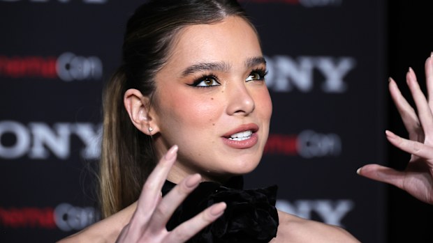 Hailee Steinfeld