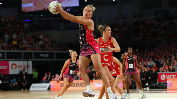 Hannah Petty of the Thunderbirds competes for the ball during the 2023 Super Netball grand final.