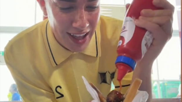 James Charles Bunnings Sausage sizzle