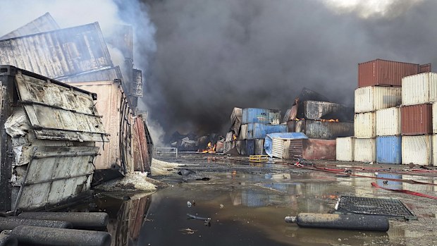 iran: Massive explosion at Iranian port kills dozens | Nine.com.au