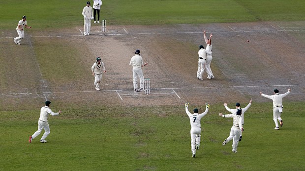 Josh Hazlewood and the Australian team react to the wicket that sealed the retention of the Ashes, Craig Overton, out lbw for 21.