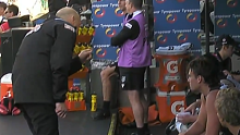Hinkley and Butters exchanged words on the bench.