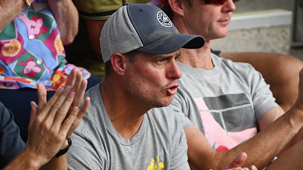 Lleyton Hewitt watches son Cruz take on Jan Kumstat.