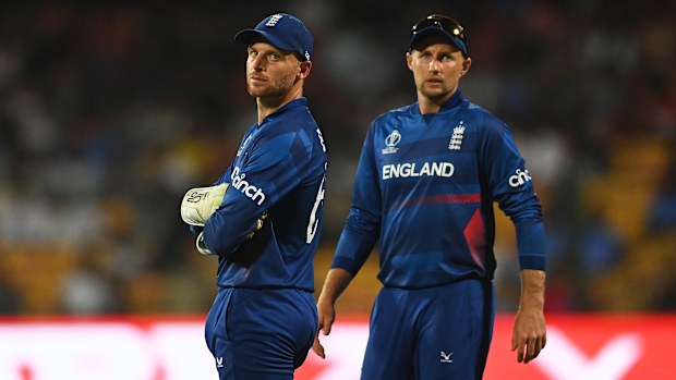 England's Jos Buttler (left) and Joe Root.