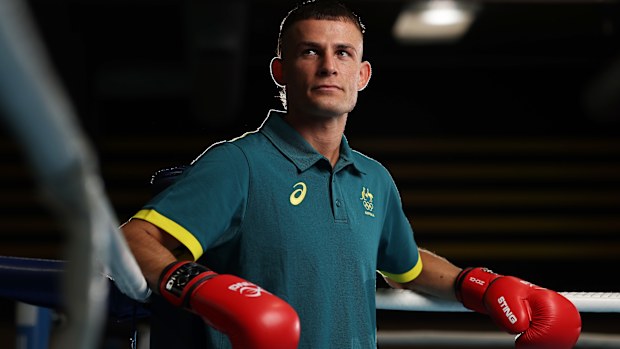 Harry Garside, Avustralya 2024 Paris Olimpiyat Oyunları Boks Takımının Tanıtımında.